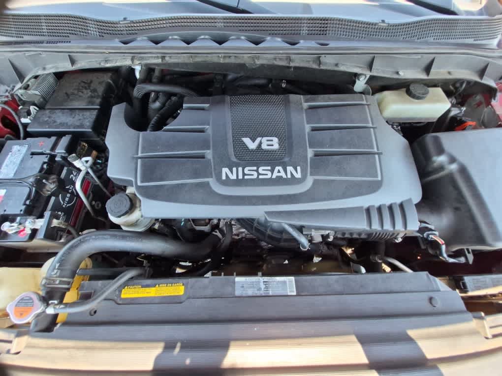 Used 2017 Nissan Titan Platinum Reserve AWD/4WD image 21