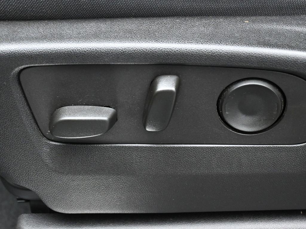 Used 2022 Chevrolet Silverado 1500 LT image 10