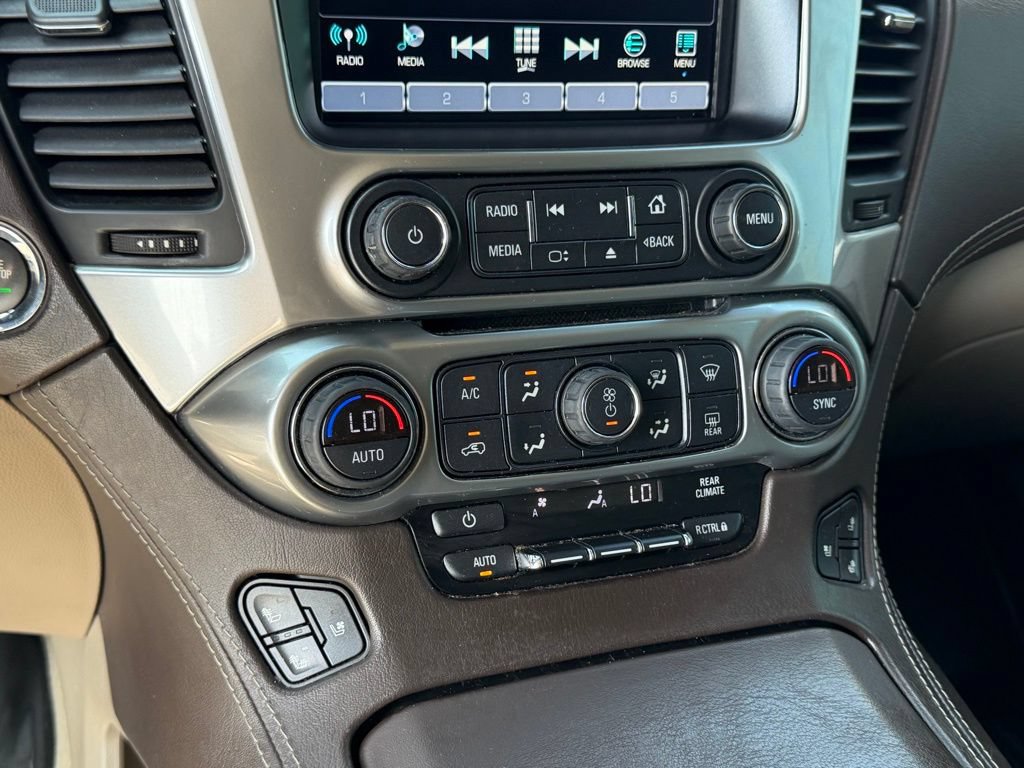 Used 2019 Chevrolet Suburban Premier AWD/4WD image 23