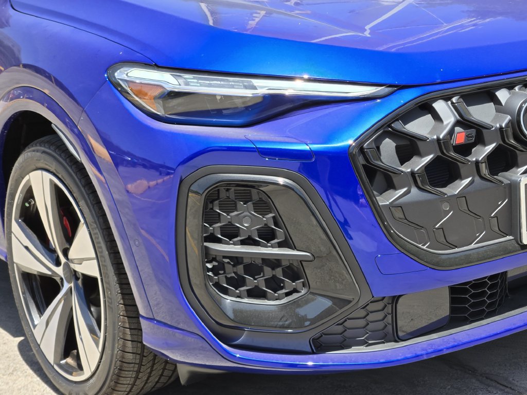 New 2026 Audi SQ5 Prestige AWD/4WD image 12
