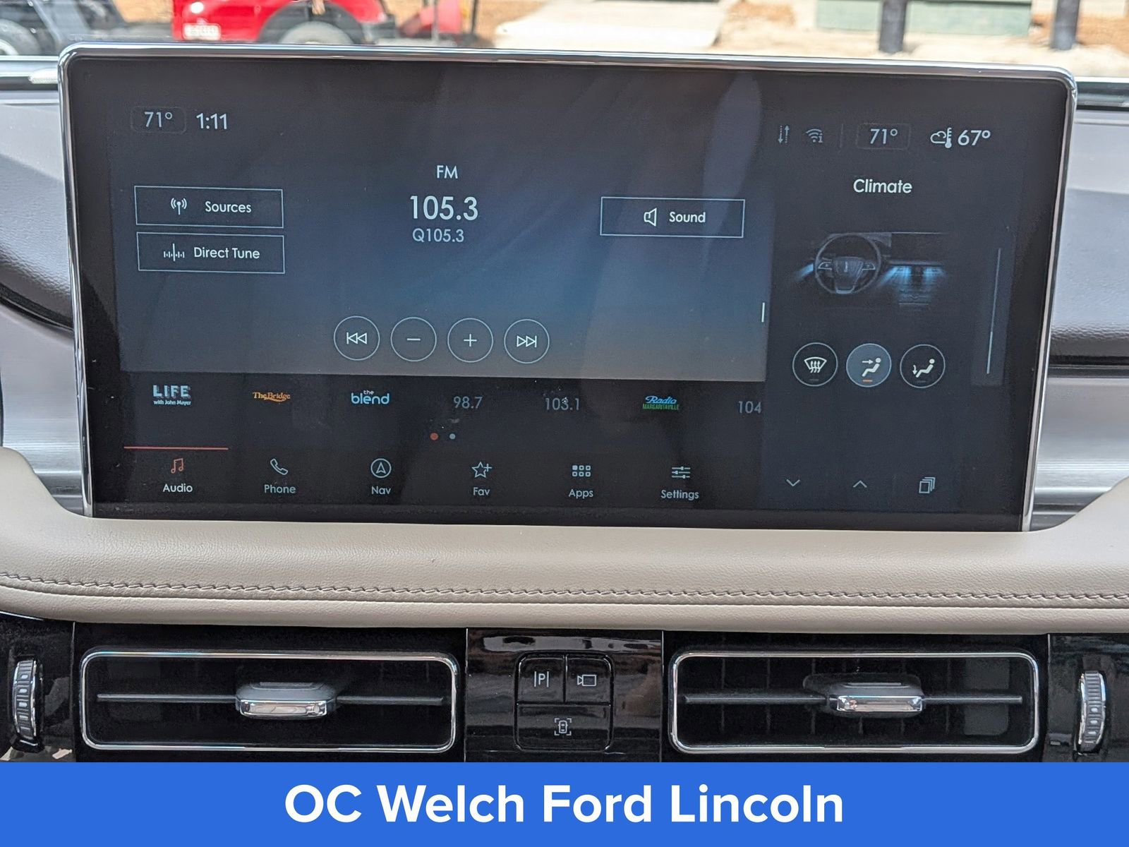 Used 2023 Lincoln Nautilus FWD w/ Premium Package image 10