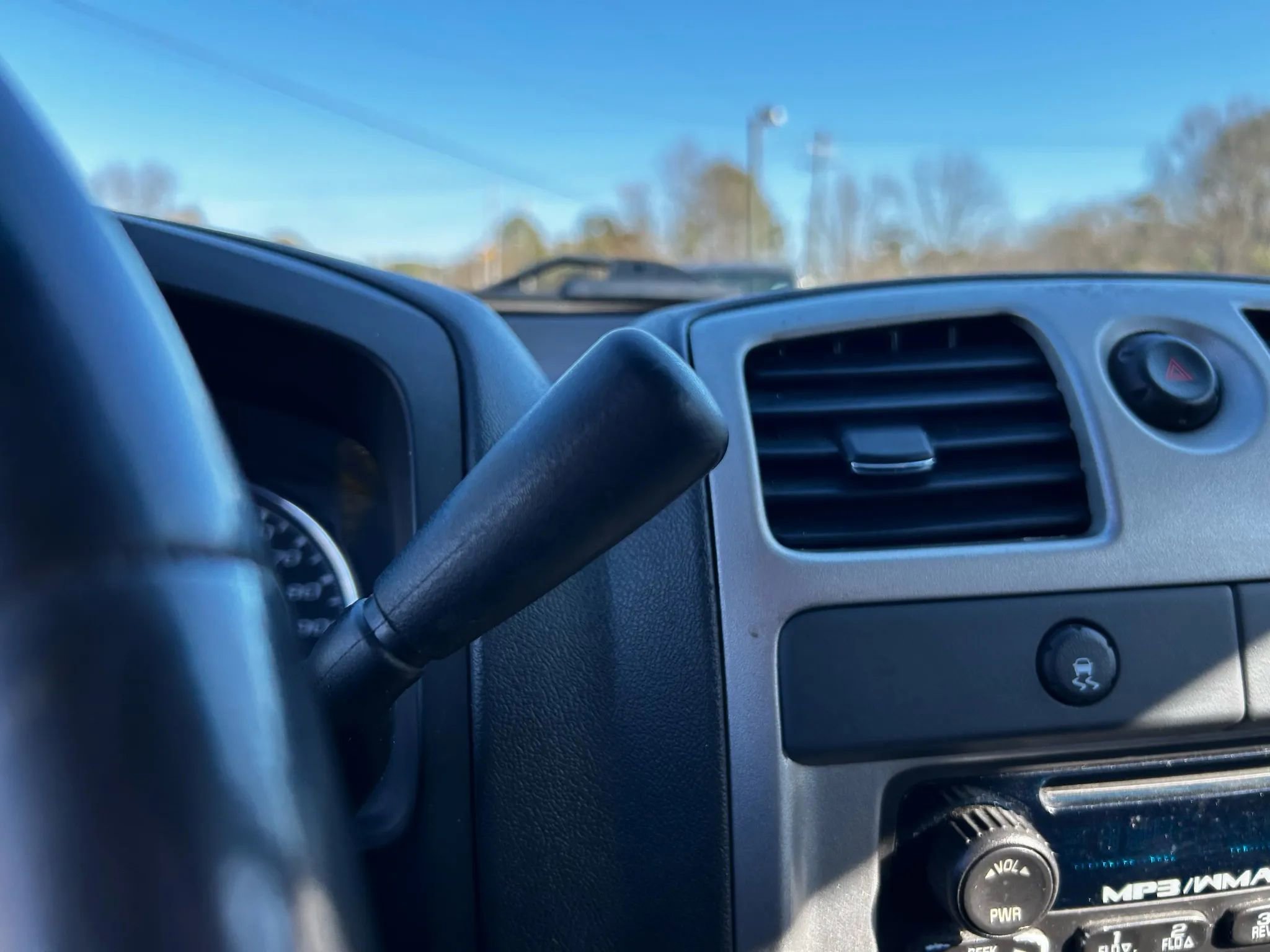 Used 2011 Chevrolet Colorado W/T w/ Power Convenience Package image 16