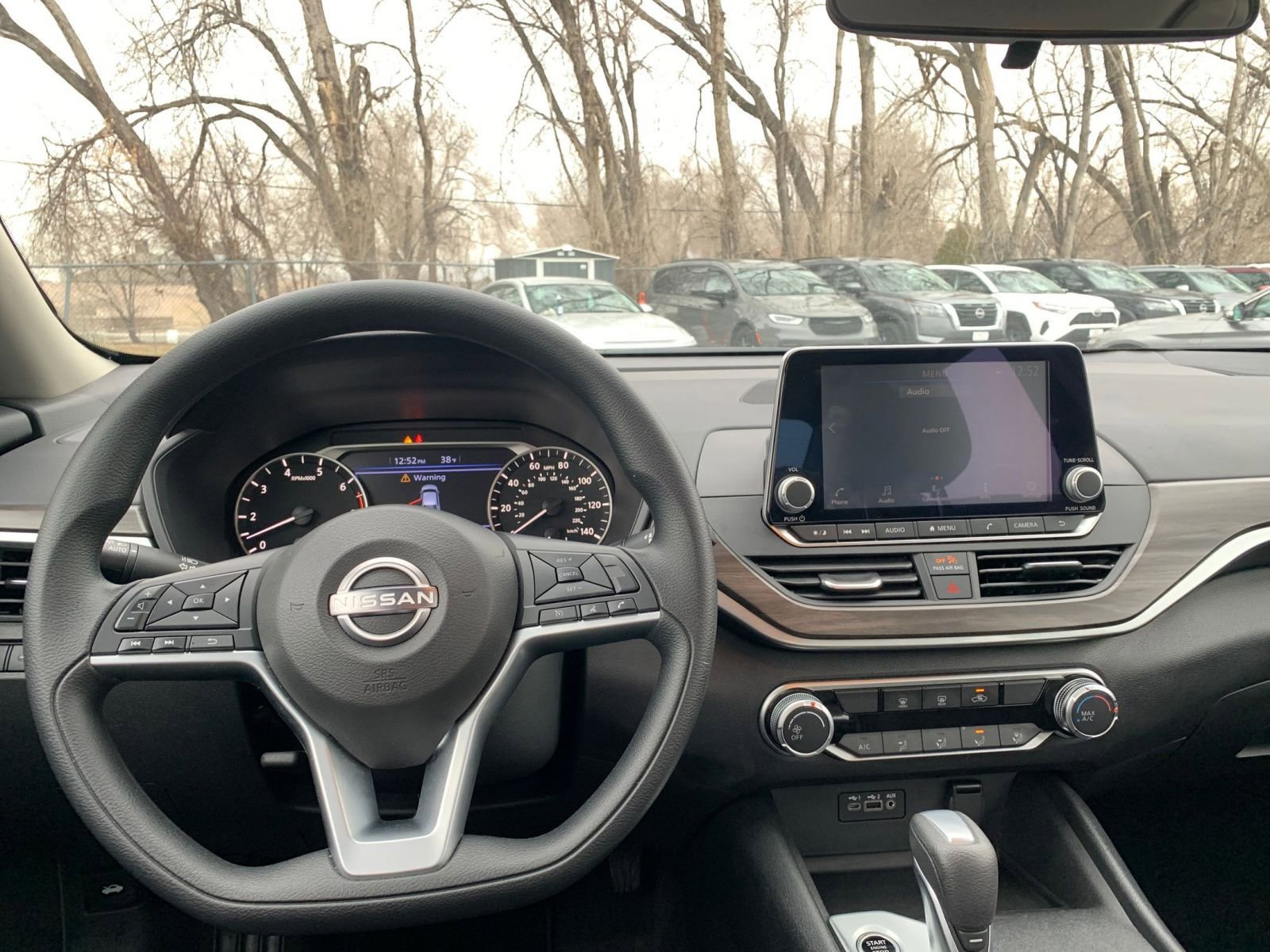 Used 2025 Nissan Altima 2.5 SV image 34