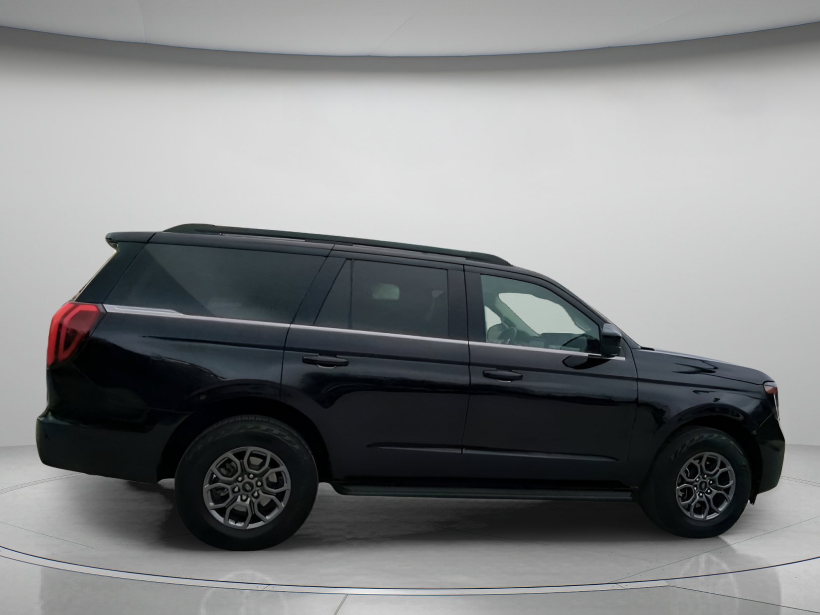 Certified 2025 Ford Expedition Active image 30