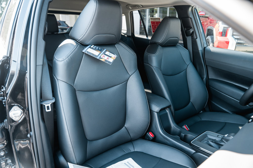 New 2026 Toyota Corolla Cross XLE w/ Convenience Package FWD image 30