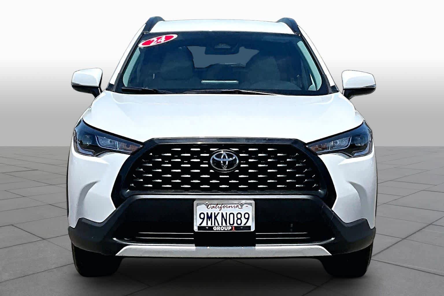 Used 2024 Toyota Corolla Cross LE AWD/4WD image 3