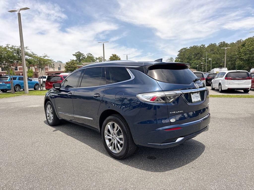 Used 2023 Buick Enclave Avenir w/ Avenir Technology Package FWD image 7