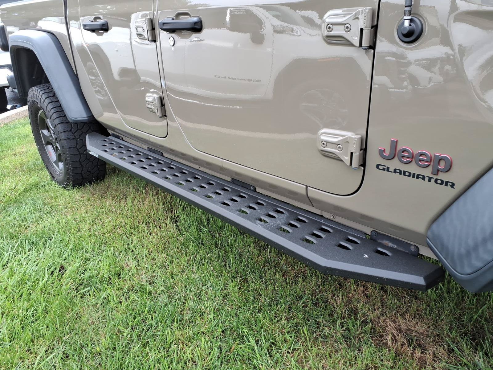 Used 2020 Jeep Gladiator Rubicon AWD/4WD image 13