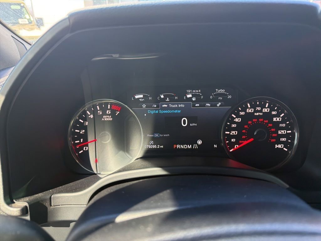 Used 2017 Ford F150 Raptor w/ Equipment Group 802A Luxury image 9