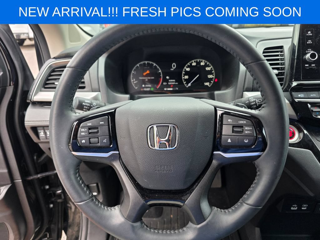 Used 2026 Honda Odyssey Touring image 11