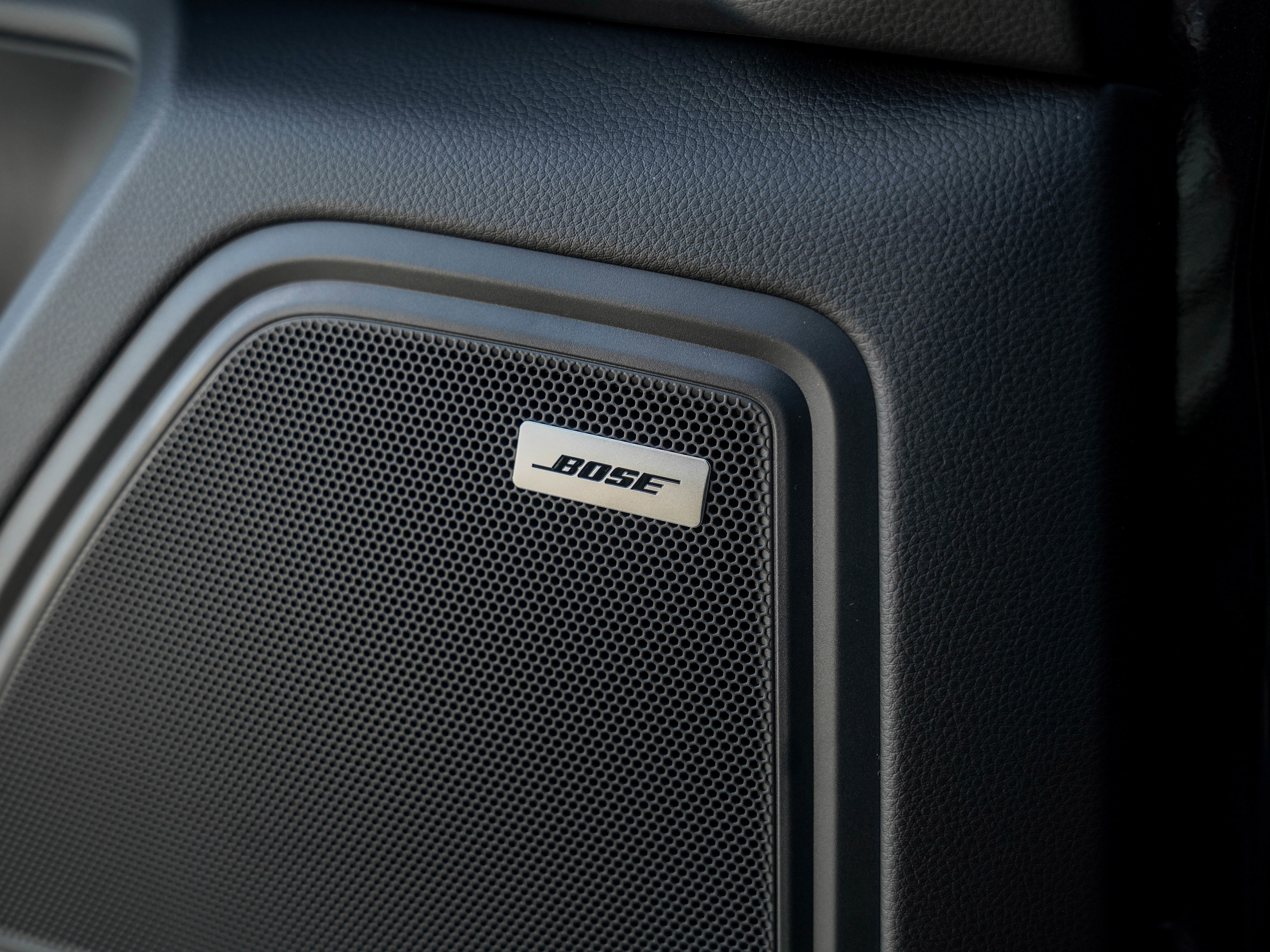 New 2026 Porsche Macan image 18