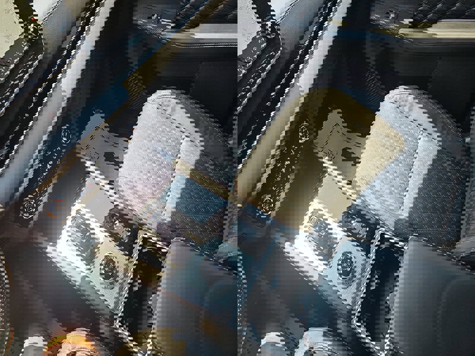 Used 2022 Mitsubishi Outlander SEL AWD/4WD image 27