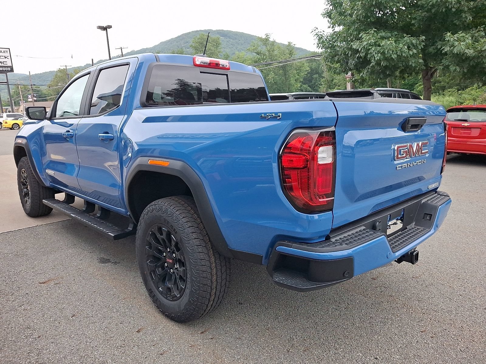 New 2026 GMC Canyon Elevation w/ Convenience Package AWD/4WD image 4
