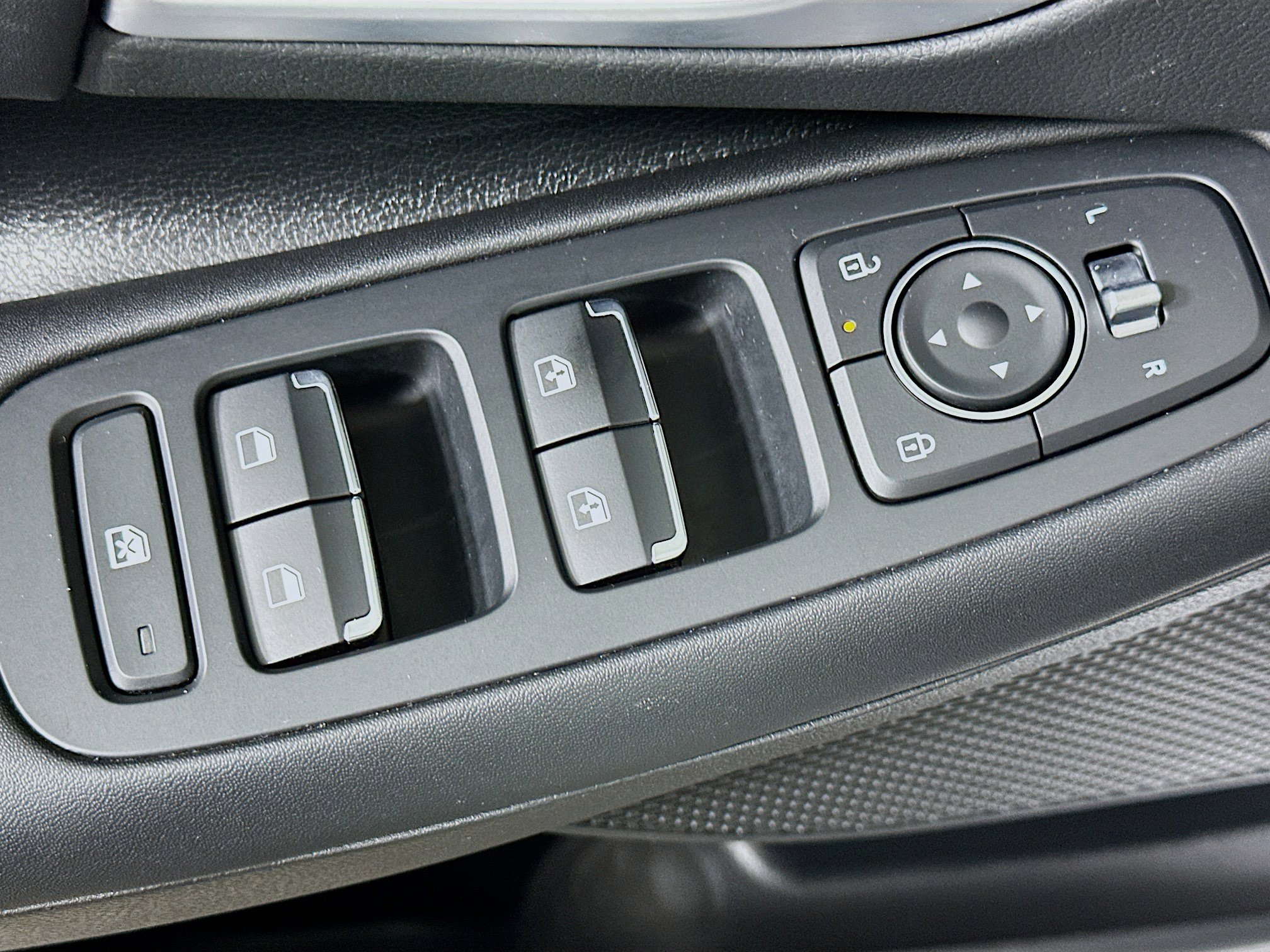 Used 2025 Hyundai Sonata SEL image 15