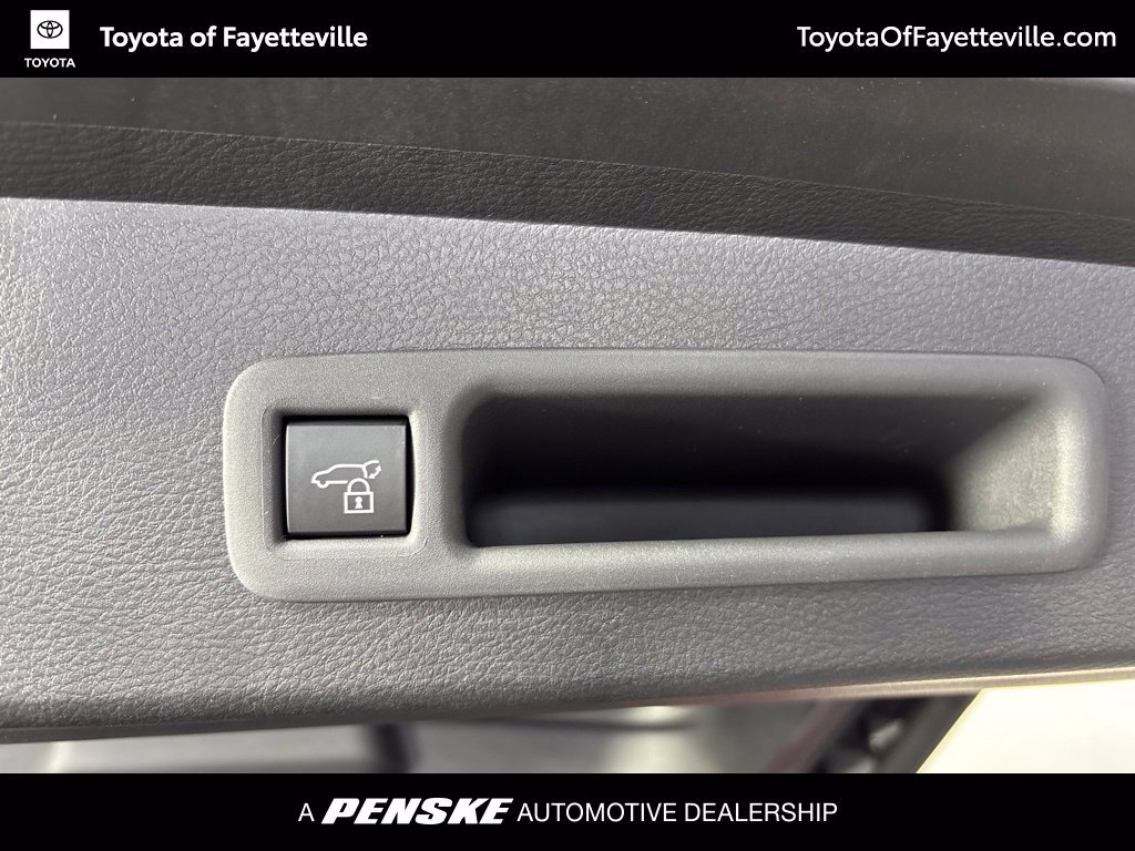 New 2026 Toyota Sienna Platinum AWD/4WD image 26