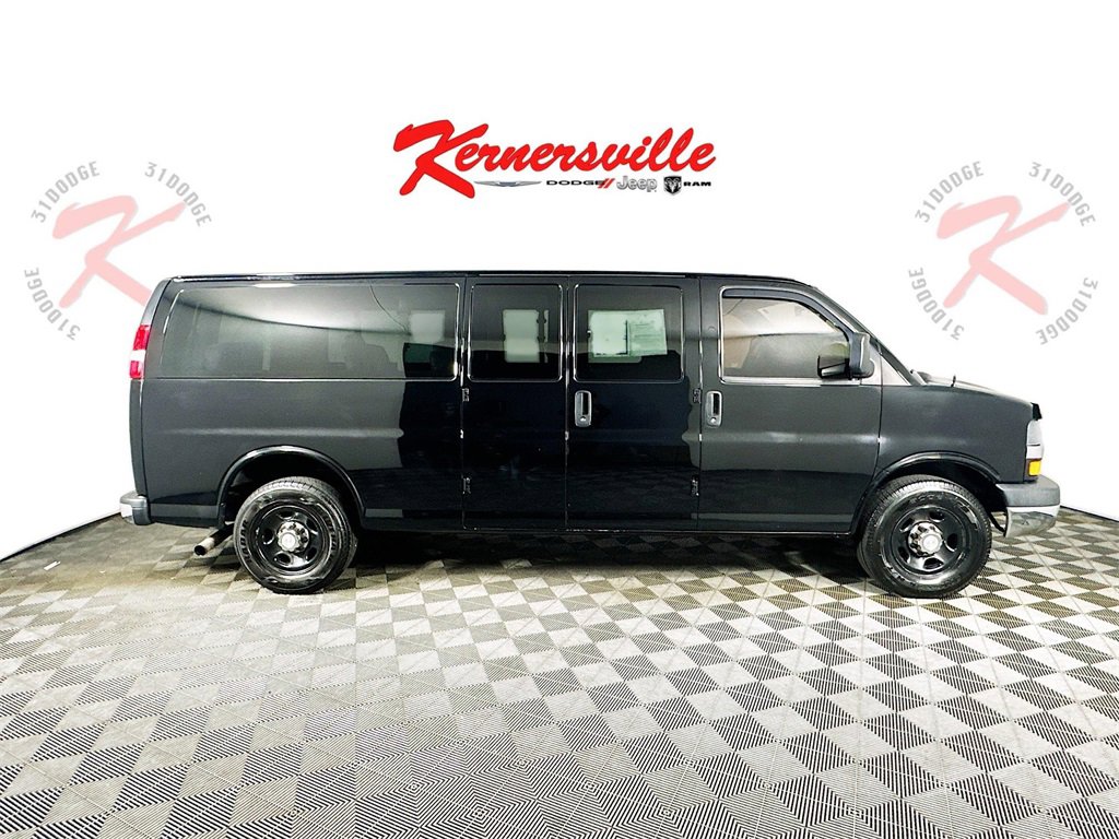 Used 2020 Chevrolet Express 3500 LT w/ LT Preferred Equipment Group image 8