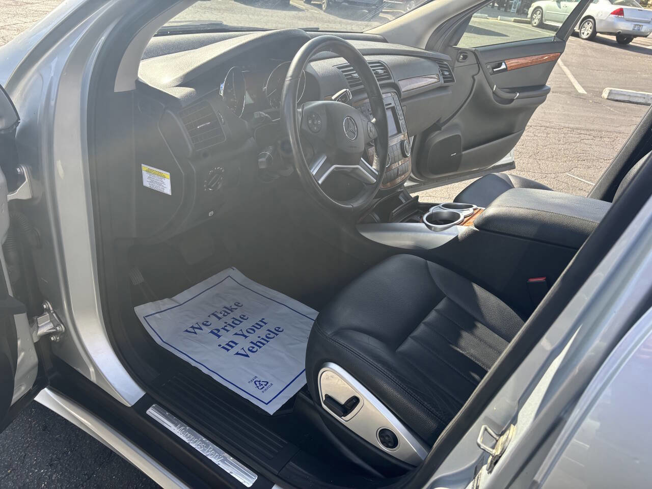 Used 2009 Mercedes-Benz R 350 4MATIC image 13