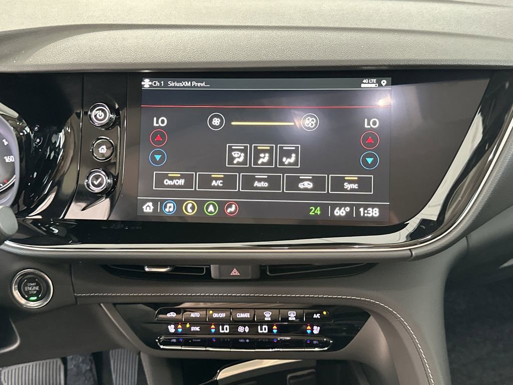 Used 2023 Buick Envision Avenir image 24