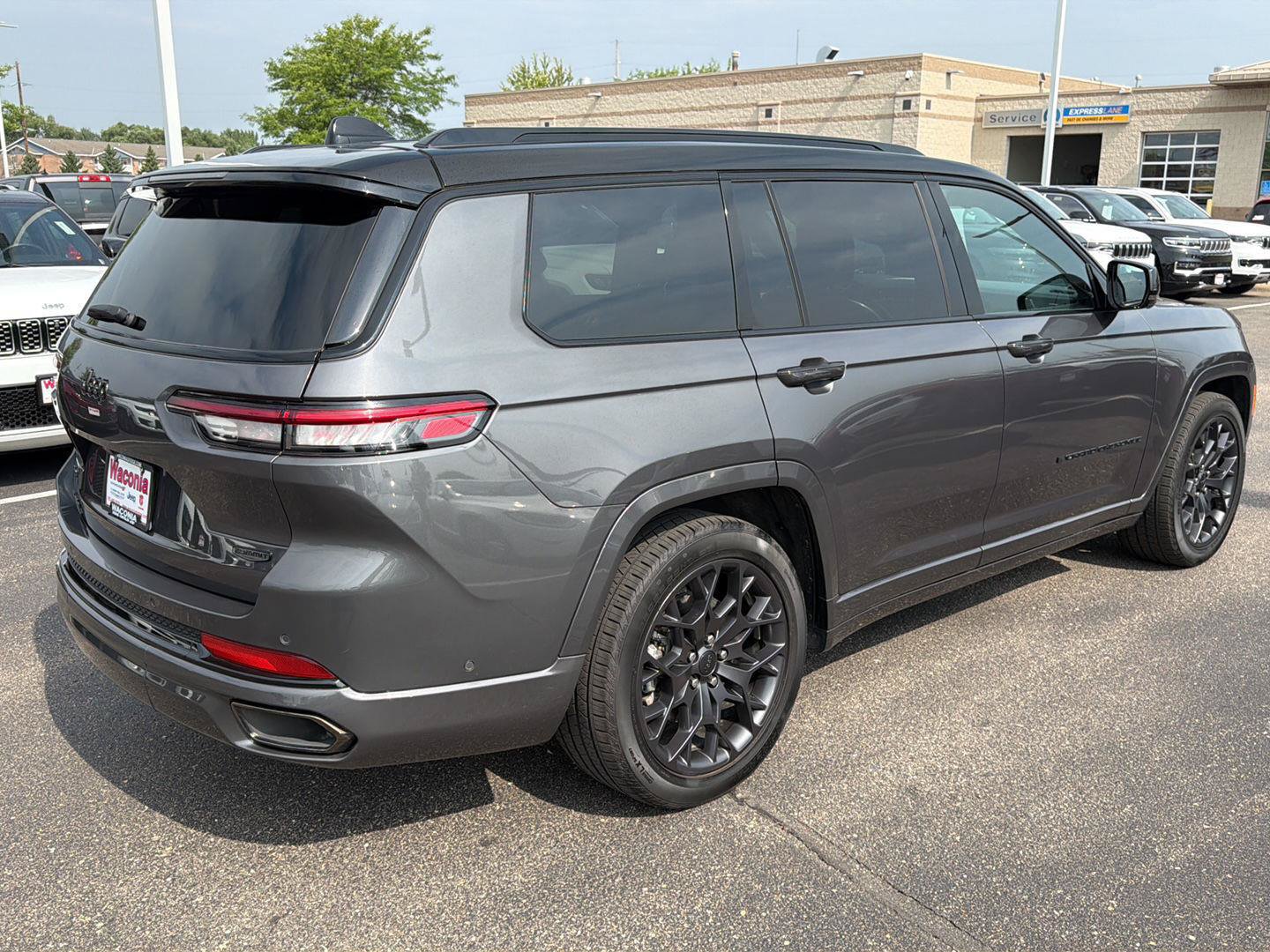 Certified 2024 Jeep Grand Cherokee L Summit AWD/4WD image 7