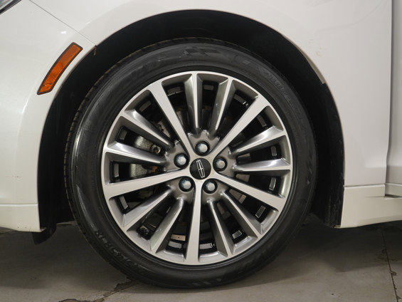 Used 2018 Lincoln MKZ Premiere image 29