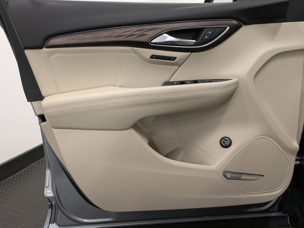 Used 2023 Buick Envision Avenir image 8