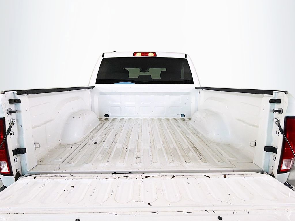 Used 2022 RAM 1500 Classic SLT image 25