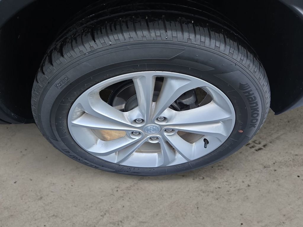 Used 2023 Buick Encore GX Preferred image 9