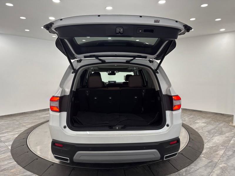 Used 2025 Honda Pilot Elite image 46