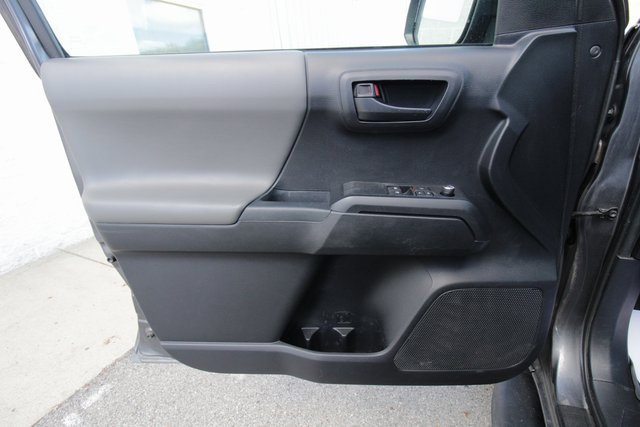Used 2018 Toyota Tacoma SR5 image 16
