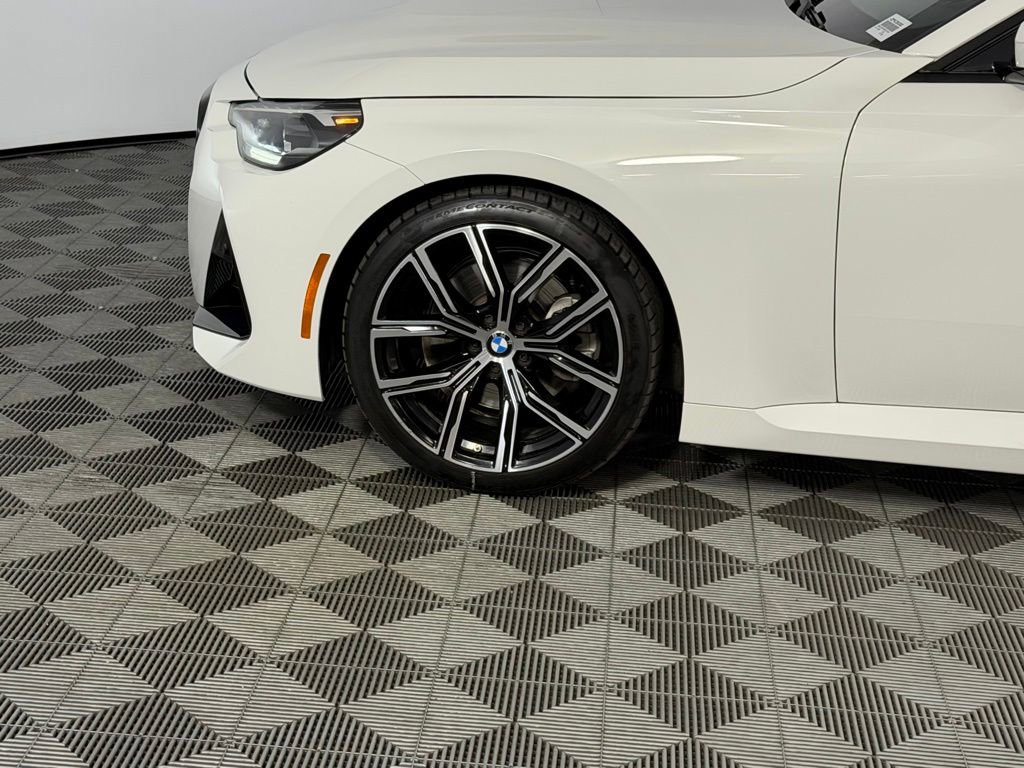Used 2024 BMW 230i Coupe w/ Convenience Package RWD image 10