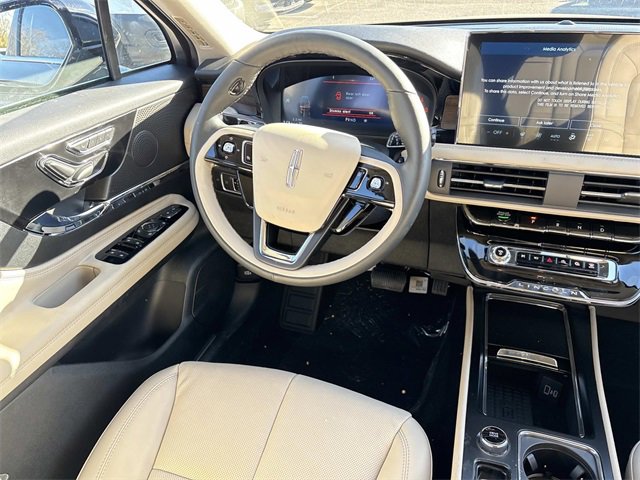 New 2026 Lincoln Corsair Reserve image 14