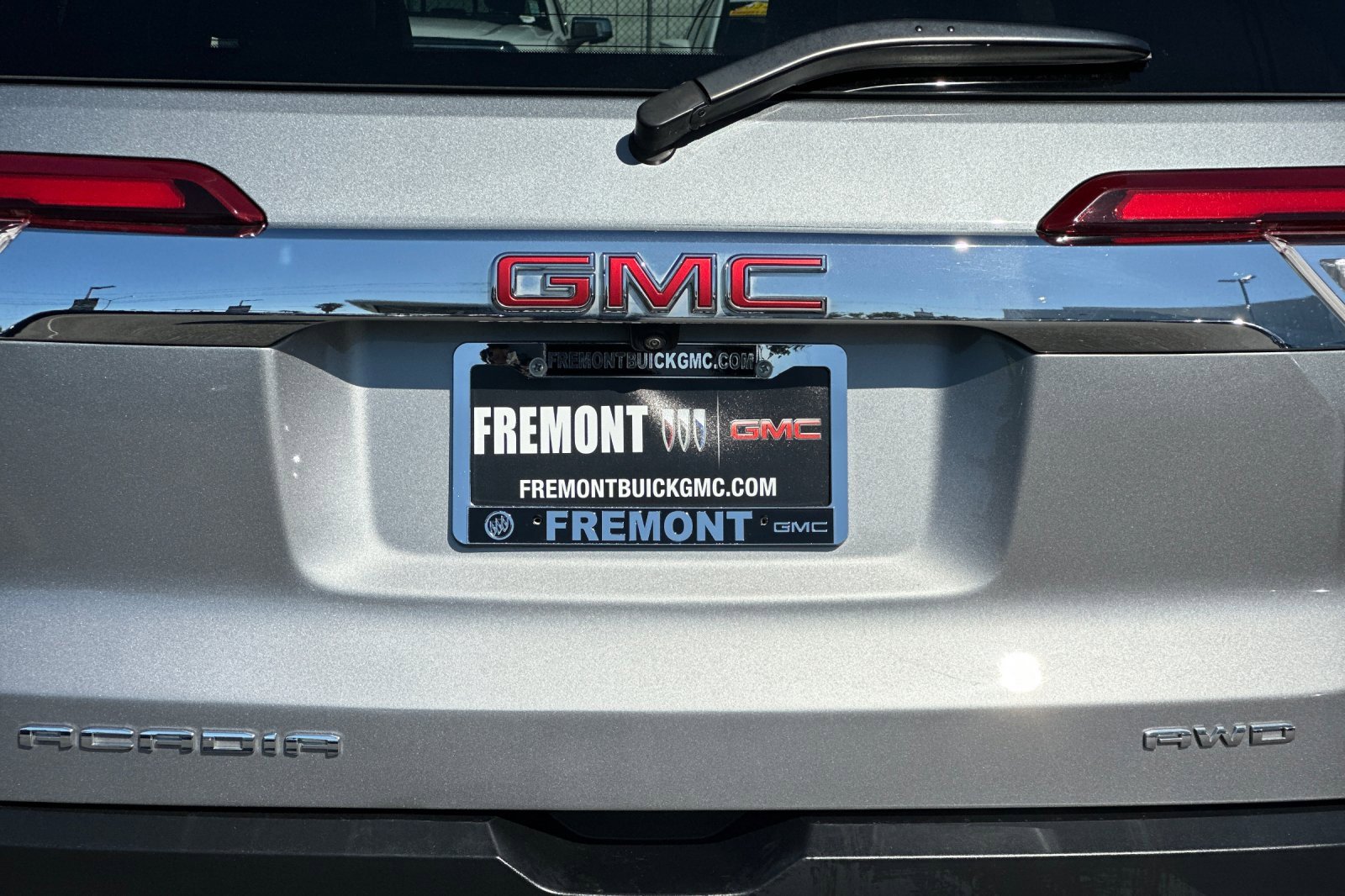 Used 2023 GMC Acadia SLT image 53