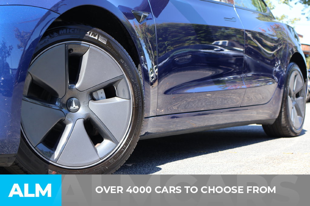 Used 2023 Tesla Model 3 Standard Range RWD image 2