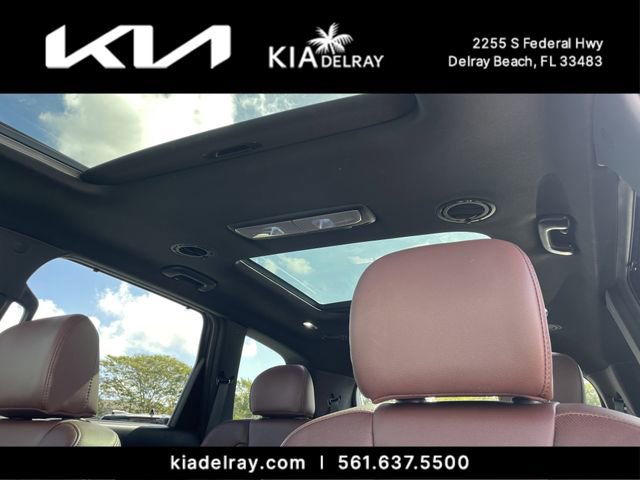 Used 2024 Kia Telluride SX w/ Towing Package image 19