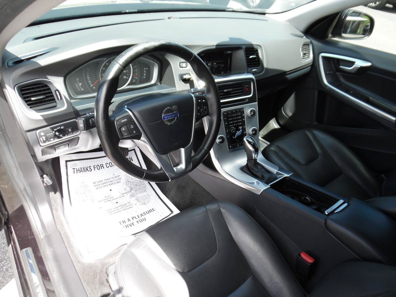 Used 2017 Volvo S60 T5 Dynamic FWD image 12