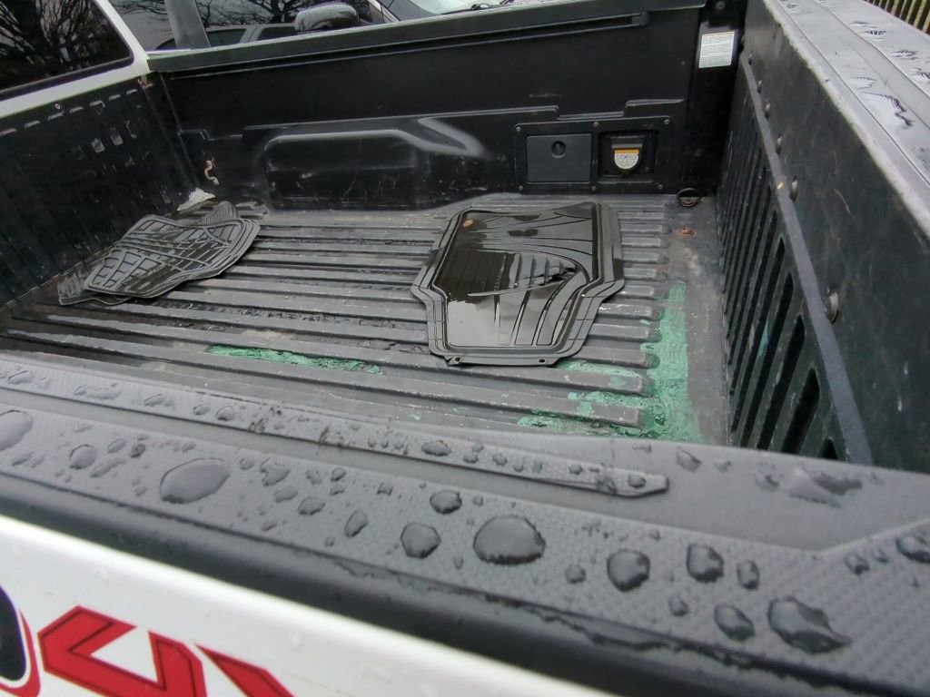 Used 2019 Toyota Tacoma TRD Off-Road w/ Technology Package image 5