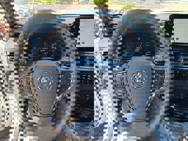 New 2026 Lexus UX 300h FWD w/ Accessory Package (2T) image 15