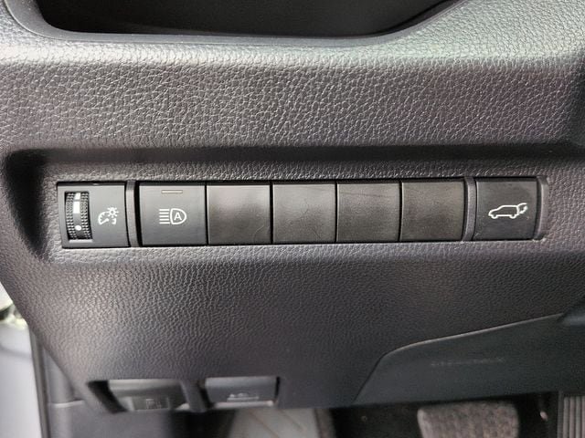 Certified 2024 Toyota RAV4 XLE w/ Convenience Package FWD image 18