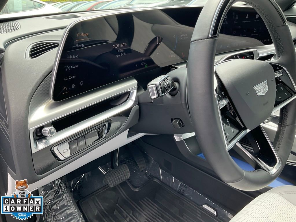 Used 2024 Cadillac Lyriq Sport AWD/4WD image 20