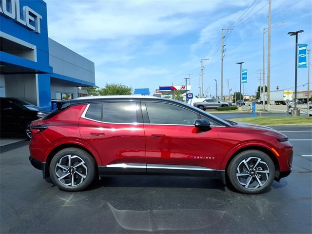 New 2025 Chevrolet Equinox EV LT image 2