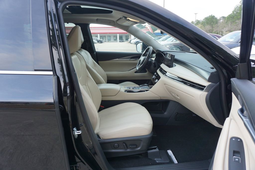 Used 2023 INFINITI QX60 Luxe w/ Cargo Package image 18