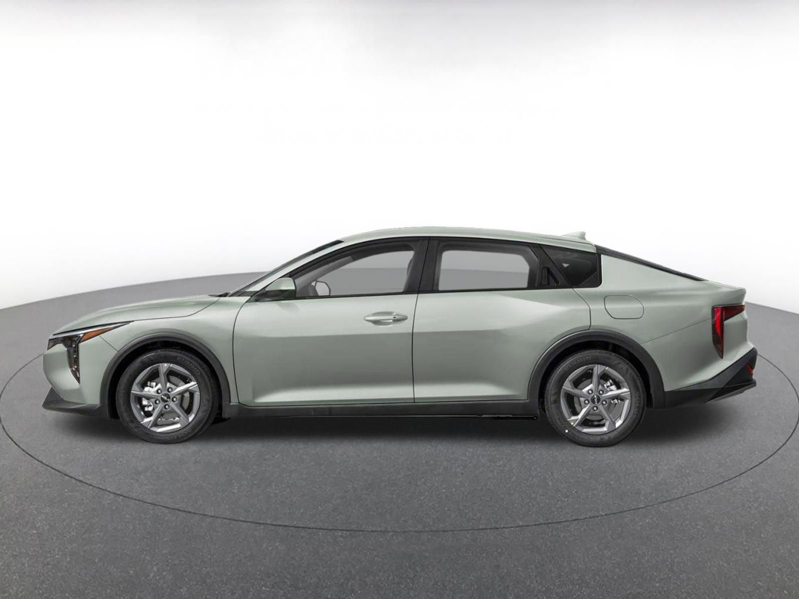 Used 2025 Kia K4 FWD image 3