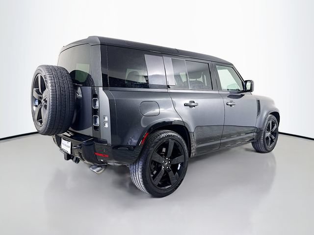 Certified 2024 Land Rover Defender 110 V8 AWD/4WD image 5