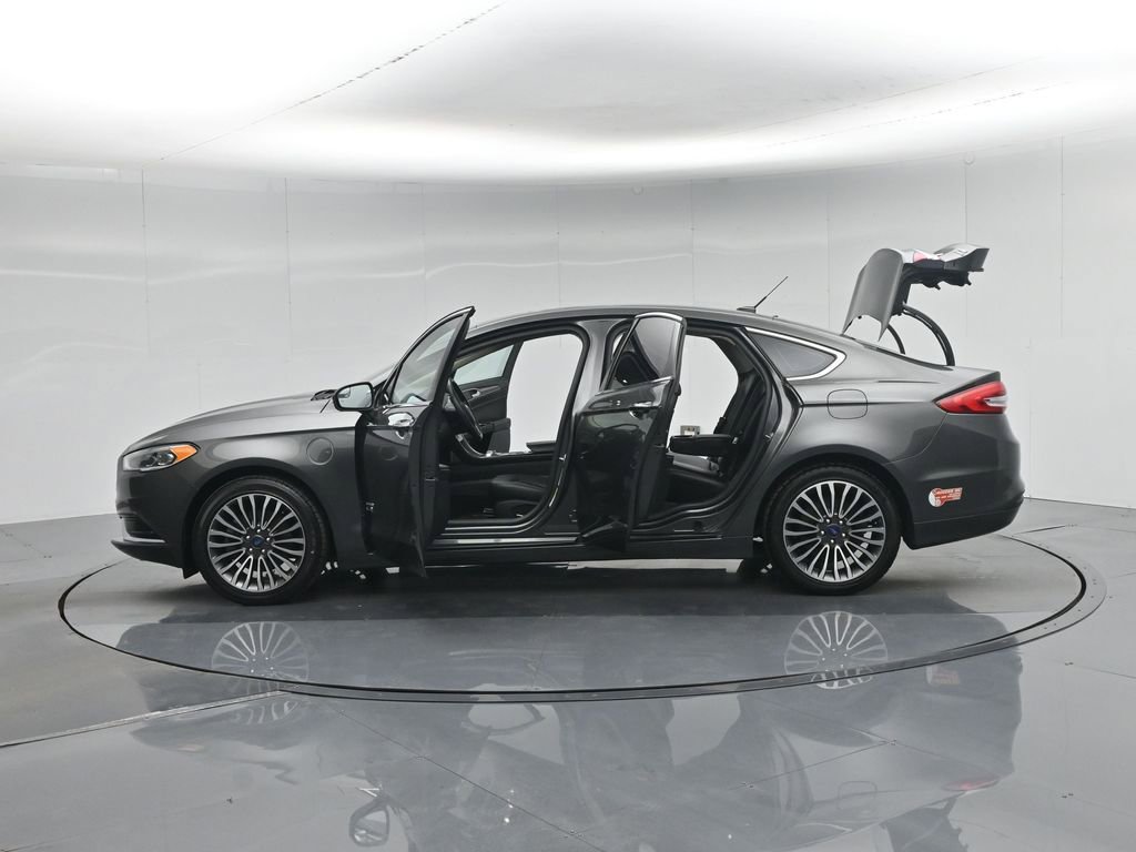 Used 2018 Ford Fusion Energi SE image 33