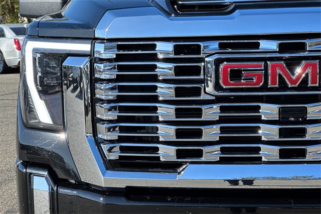 Used 2024 GMC Sierra 2500 Denali w/ Denali Reserve Package image 44