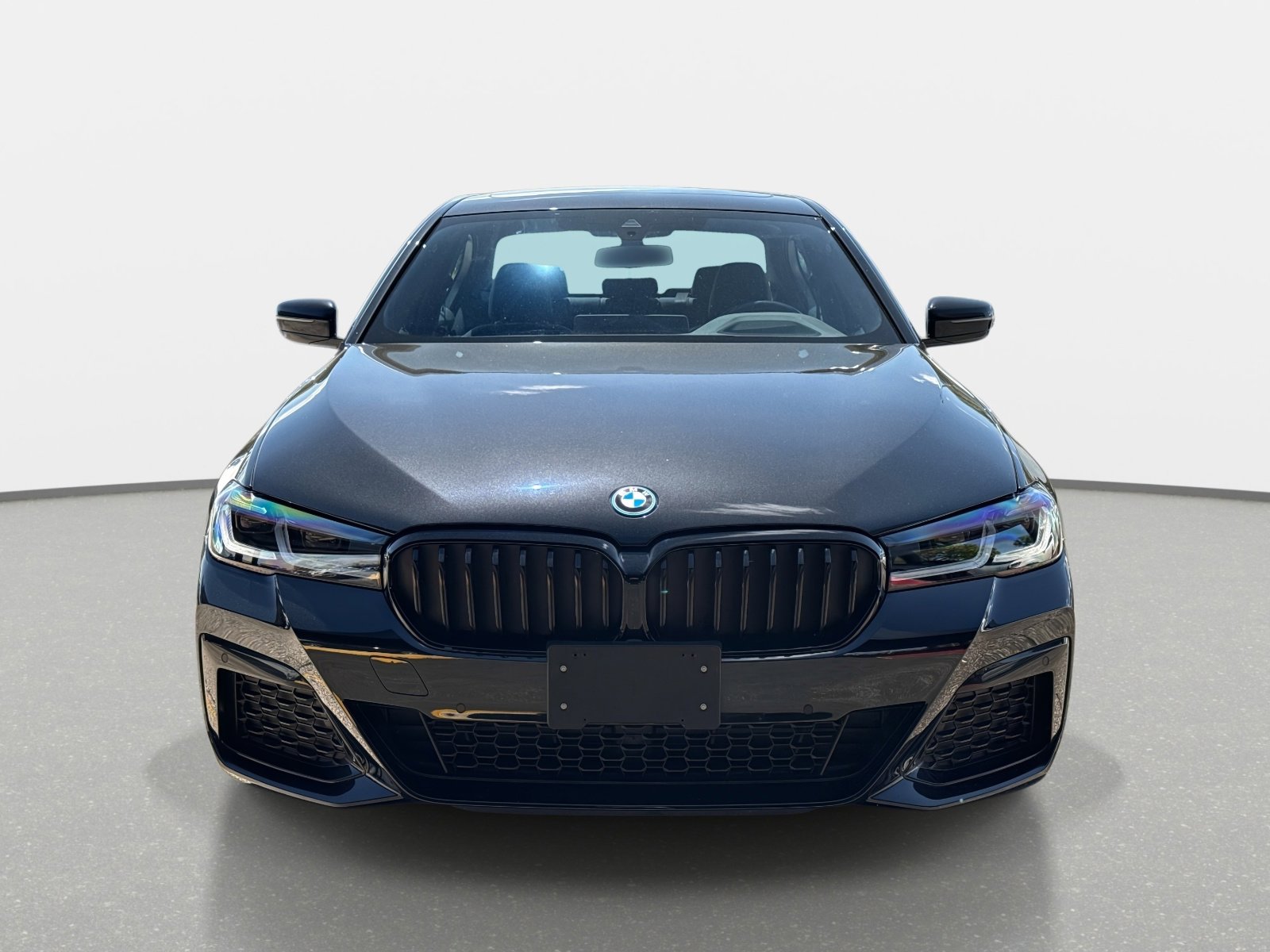 Used 2023 BMW 530e w/ M Sport Package image 8