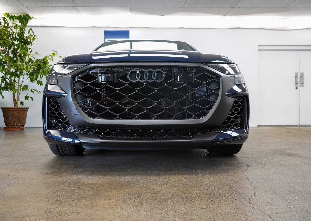 Used 2026 Audi RS Q8 performance AWD/4WD image 29