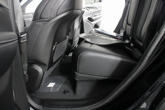 New 2025 Jeep Grand Cherokee Limited w/ Luxury Tech Group II image 20