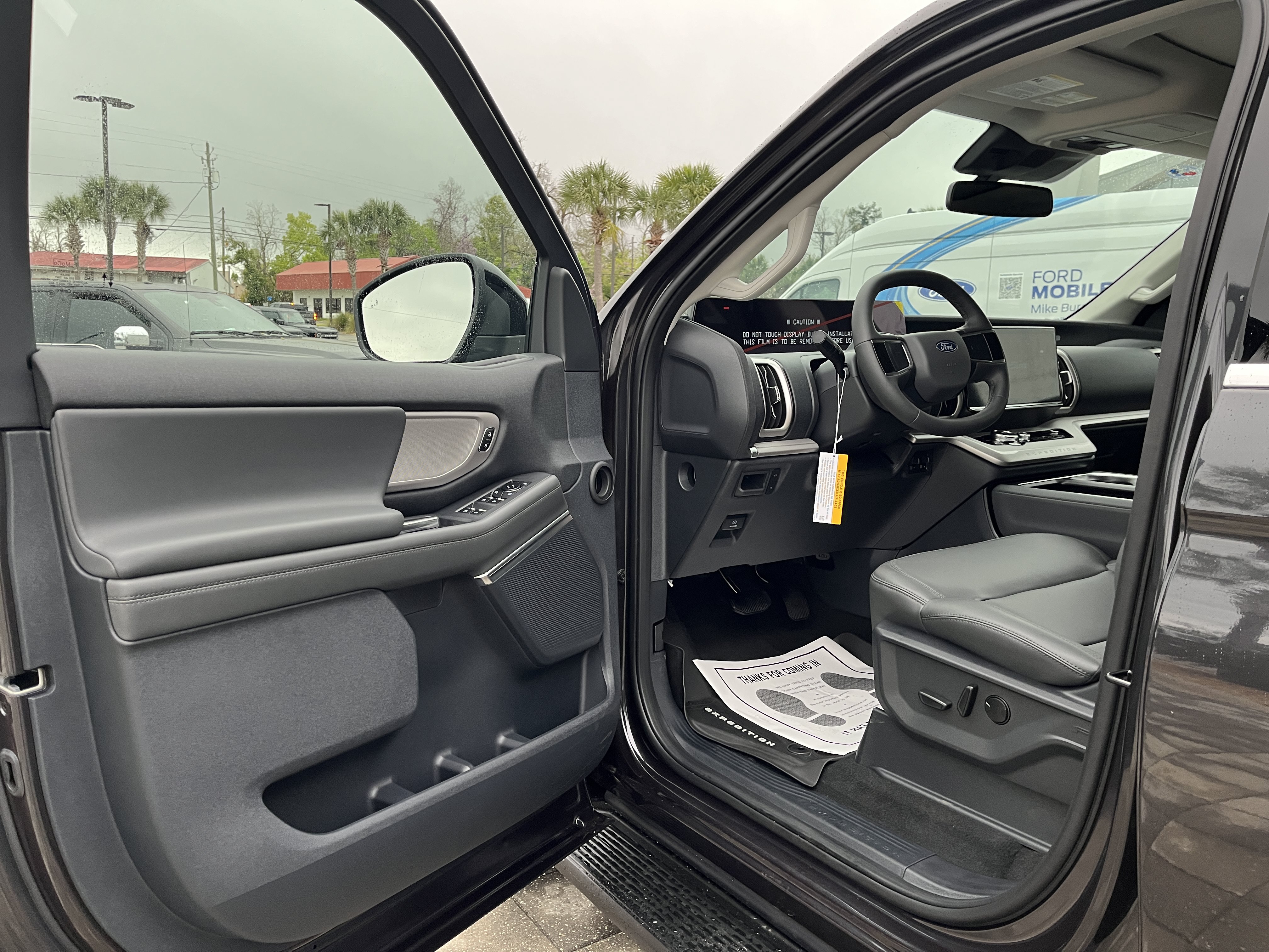 New 2026 Ford Expedition Active RWD image 10