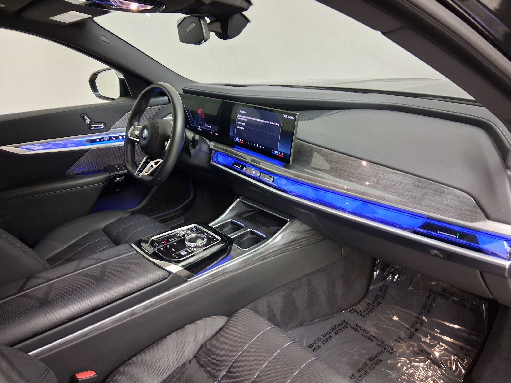Certified 2023 BMW i7 xDrive60 image 30